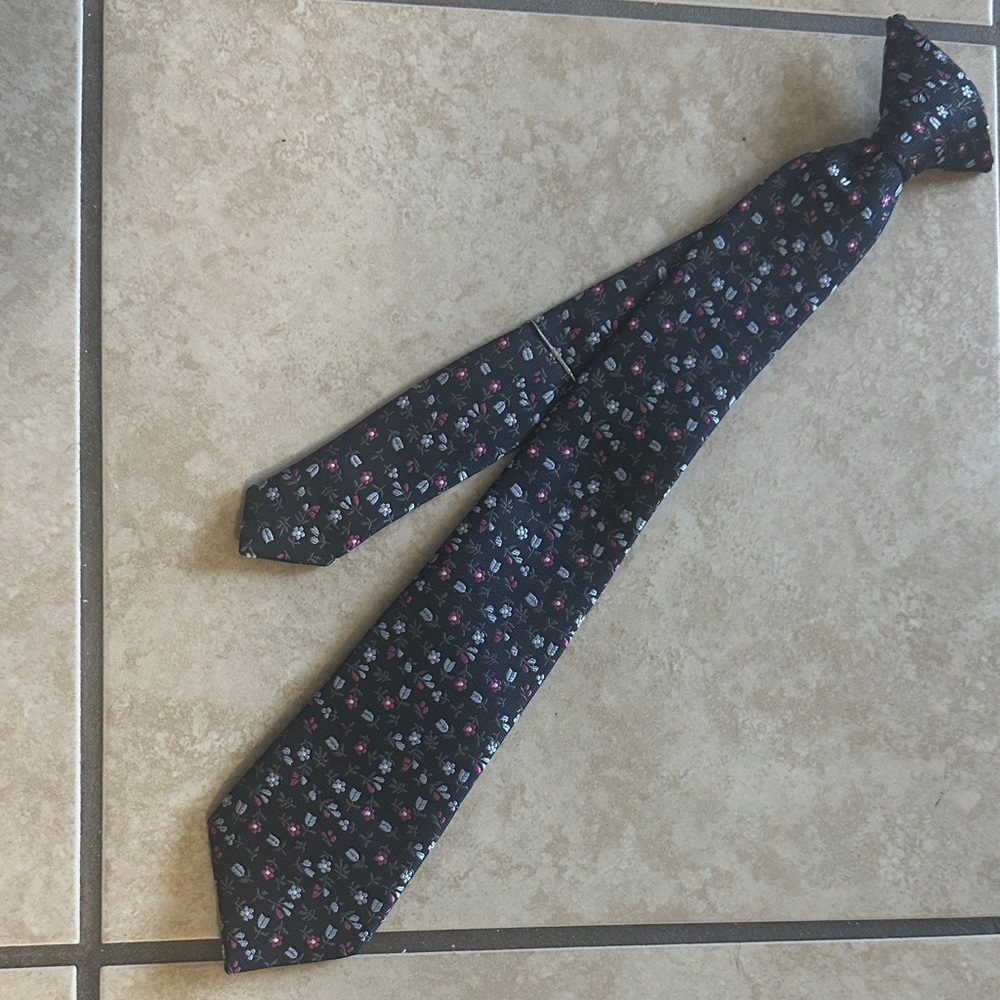Sophisticated Black Floral Tie